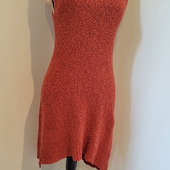 Guess Sleeveless Turtleneck knit Sweater - Picture 3 of 16